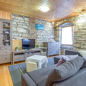Dino Carrera Apartment Rovinj