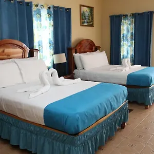 Brytan Villa Treasure Beach